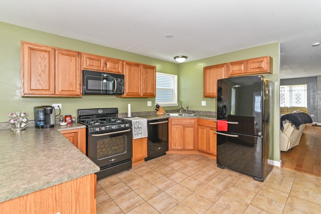35 E 120th Pl, Chicago, IL 60628 photo 7