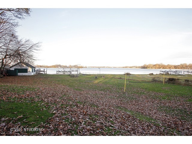 2916 Magellan Dr, Mchenry, IL 60051 photo 10