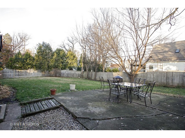 2916 Magellan Dr, Mchenry, IL 60051 photo 8