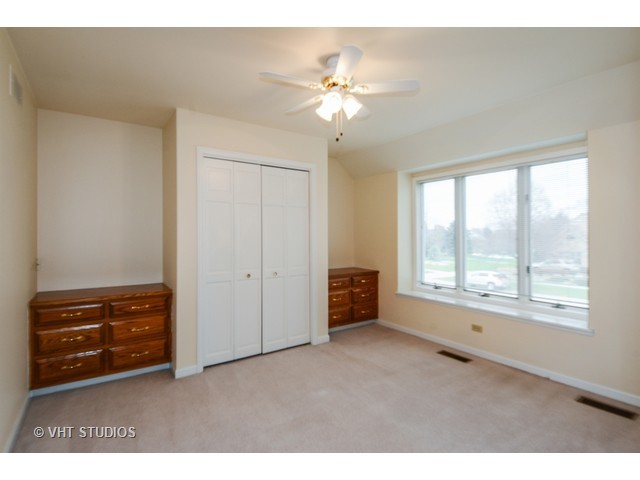 1455 White Eagle Dr, Naperville, IL 60564 photo 17