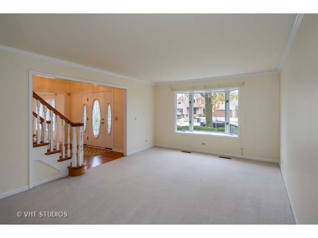1455 White Eagle Dr, Naperville, IL 60564 photo 3