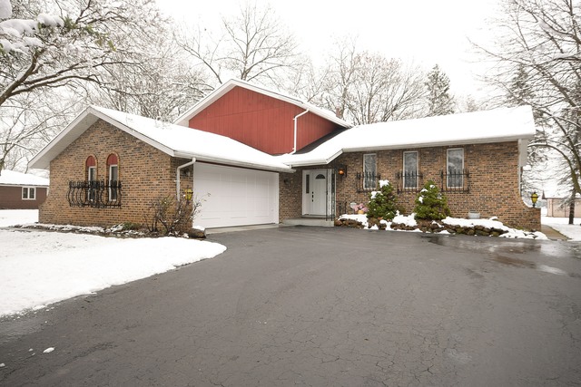 18233 Harper St, Lansing, IL 60438 photo 2
