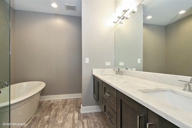 4826 S Champlain Ave, Chicago, IL 60615 photo 14