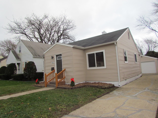 913 Harriet Ave, Aurora, IL 60505 photo 18