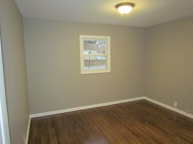 913 Harriet Ave, Aurora, IL 60505 photo 13