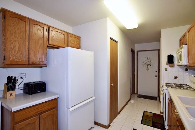 3246 Gresham Ln E, Aurora, IL 60504 photo 11