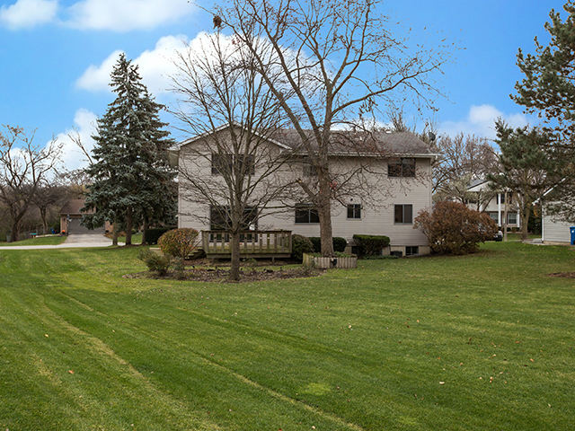 154 Cherry St, Roselle, IL 60172 photo 22