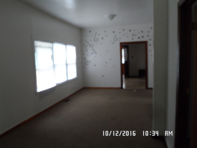 516 E 144th Pl, Dolton, IL 60419 photo 2