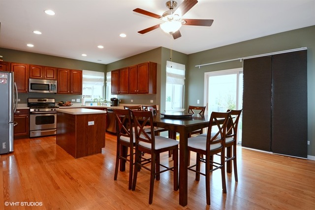 14736 Independence Dr, Plainfield, IL 60544 photo 6