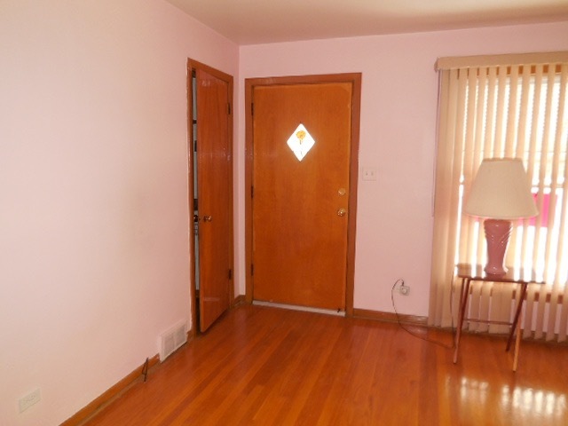 4141 Lawndale Ave, Lyons, IL 60534 photo 2
