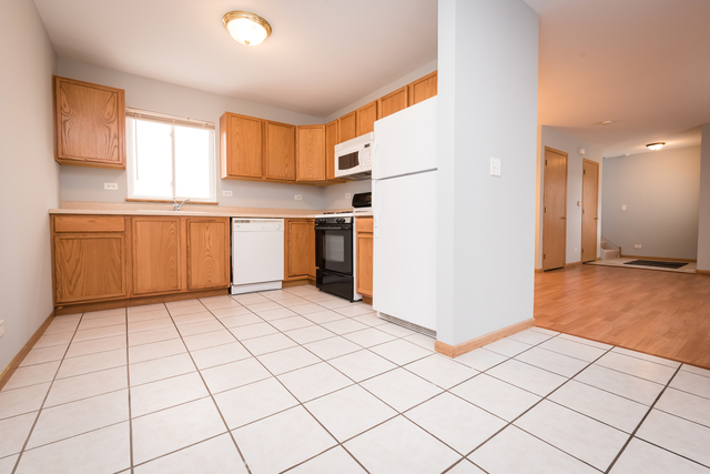 502 Timber Dr, Harvard, IL 60033 photo 3