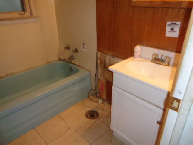 840 E 152nd St, Phoenix, IL 60426 photo 6