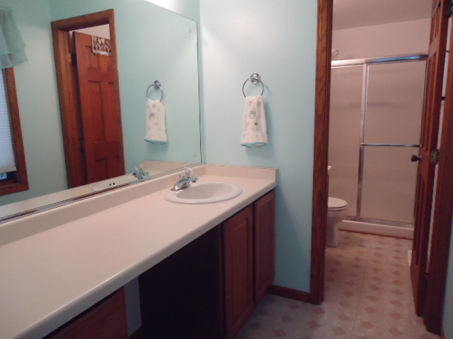 2202 N Long Ln, Mchenry, IL 60051 photo 14