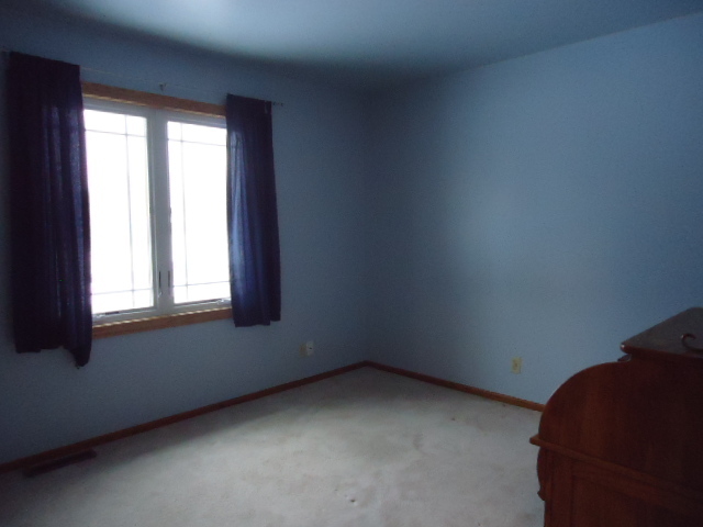 2202 N Long Ln, Mchenry, IL 60051 photo 11