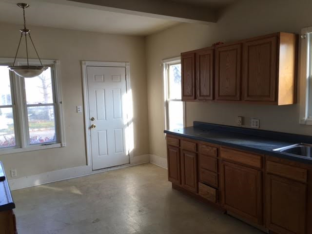 1006 S 3rd Ave, Kankakee, IL 60901 photo 6