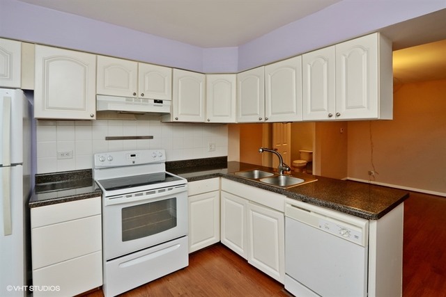 622 Dunham Rd, Gurnee, IL 60031 photo 3