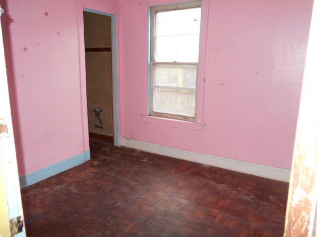 10751 S Forest Ave, Chicago, IL 60628 photo 10