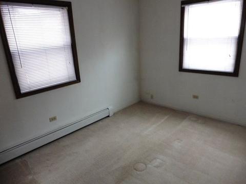 1275 N Mclean Blvd, Elgin, IL 60123 photo 2