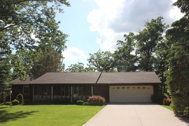 16115 Ridgewood Dr, Morrison, IL 61270 photo 1