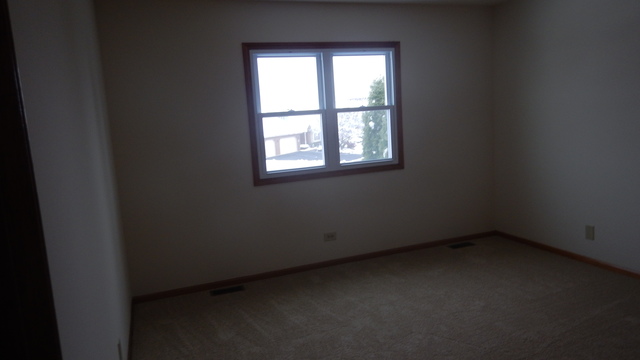 3905 Edgewater Dr, Hazel Crest, IL 60429 photo 13