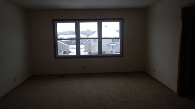 3905 Edgewater Dr, Hazel Crest, IL 60429 photo 9