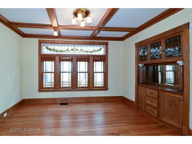 4833 W Warner Ave, Chicago, IL 60641 photo 8