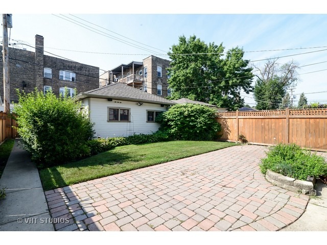 4833 W Warner Ave, Chicago, IL 60641 photo 20
