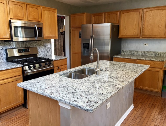 2336 Poets Ln, Algonquin, IL 60102 photo 2