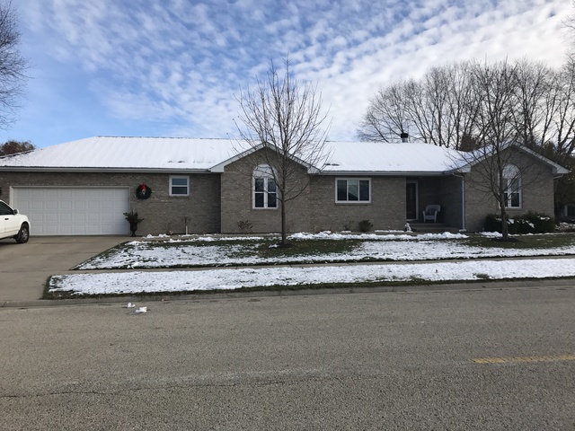 819 Burla Dr, Morris, IL 60450 photo 1