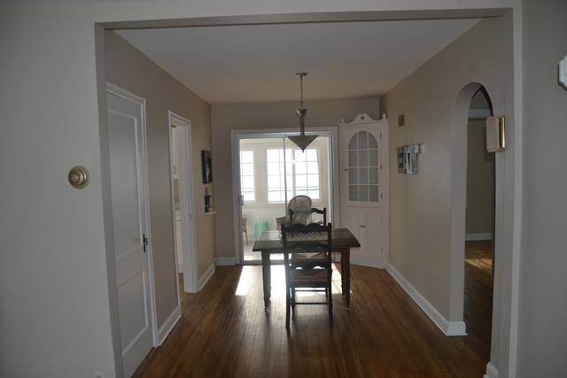 420 E Bradshaw St, Dixon, IL 61021 photo 5