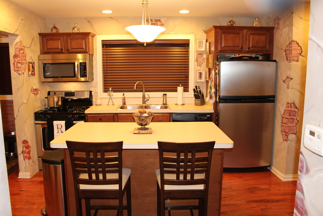 1285 Henry Ave, Des Plaines, IL 60016 photo 13