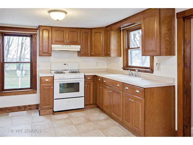 3933 E 1st Rd, Mendota, IL 61342 photo 4