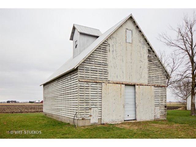 3933 E 1st Rd, Mendota, IL 61342 photo 24