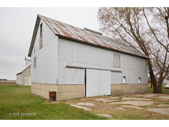 3933 E 1st Rd, Mendota, IL 61342 photo 15