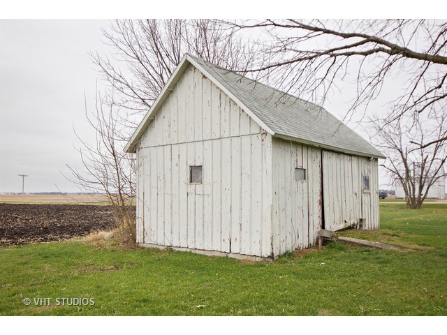 3933 E 1st Rd, Mendota, IL 61342 photo 21