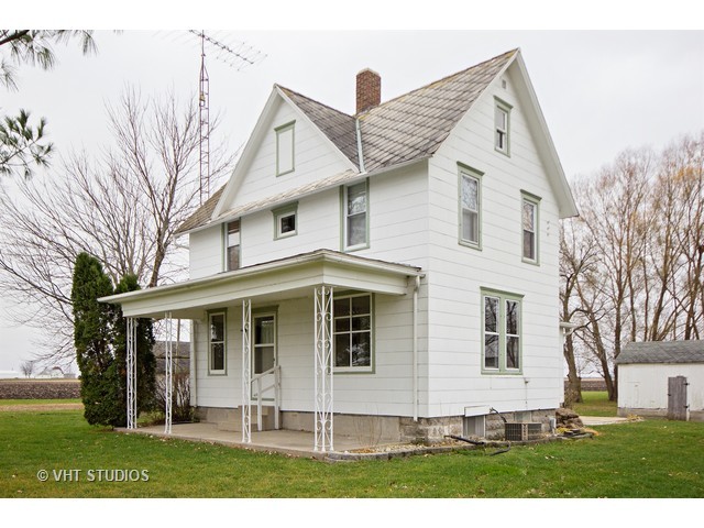 3933 E 1st Rd, Mendota, IL 61342 photo 1