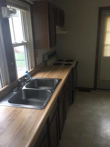 703 Jackson St, Oregon, IL 61061 photo 5