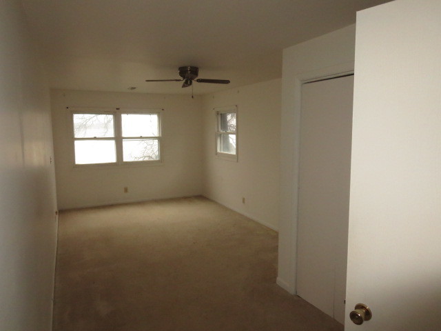 146 Eagle Point Rd, Fox Lake, IL 60020 photo 13