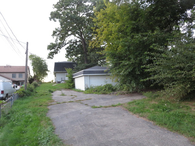 146 Eagle Point Rd, Fox Lake, IL 60020 photo 21