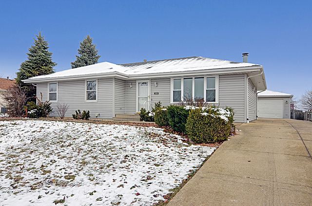 2818 Frank Turk Dr, Plainfield, IL 60586 photo 1