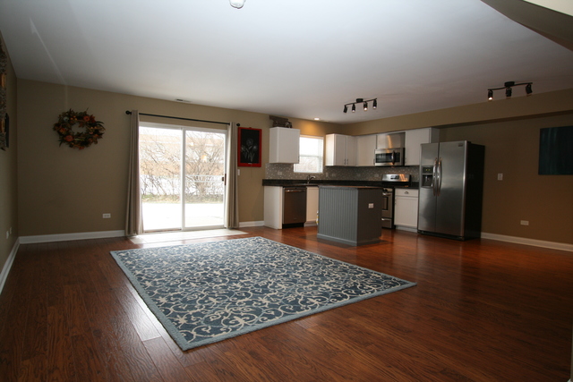 25161 Faraday Rd, Manhattan, IL 60442 photo 2