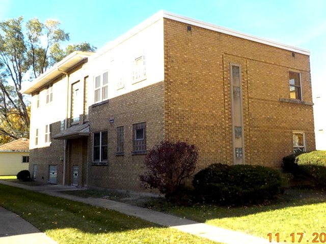 3024 Harlem Ave, Riverside, IL 60546 photo 2