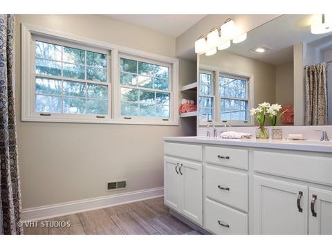 195 Hamilton Ct, Lake Bluff, IL 60044 photo 9