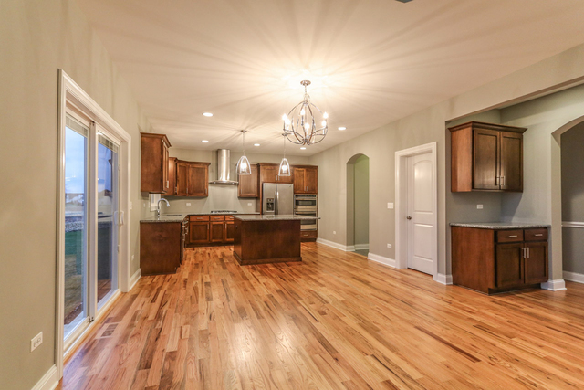 12104 Red Clover Ct, Plainfield, IL 60585 photo 6