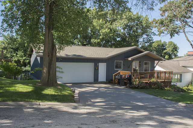 307 E North St, Morrison, IL 61270 photo 1