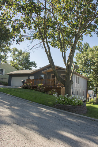307 E North St, Morrison, IL 61270 photo 2