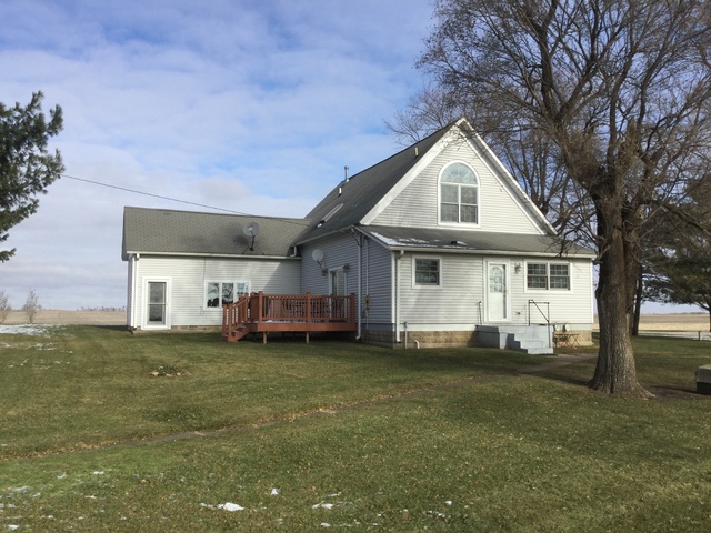 3083 E 2450 North Rd, Donovan, IL 60931 photo 2