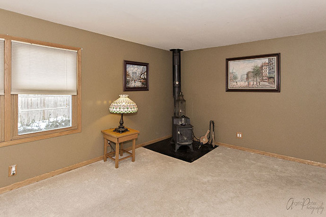 1910 N North Ave, Mchenry, IL 60050 photo 3