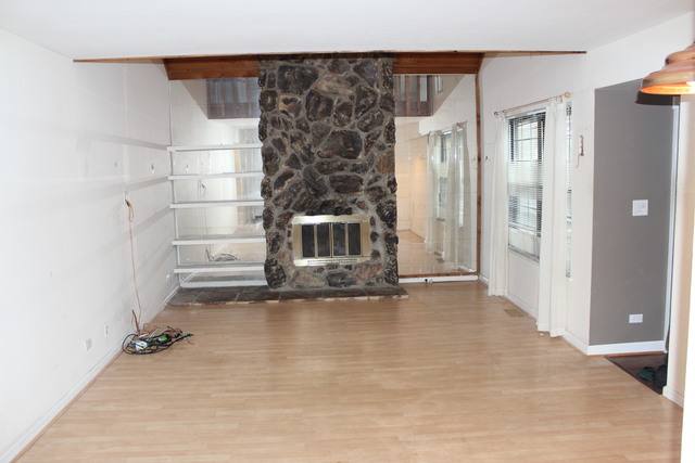 700 Wakefield Rd, Gurnee, IL 60031 photo 2