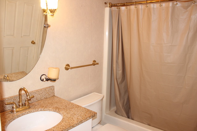 700 Wakefield Rd, Gurnee, IL 60031 photo 8